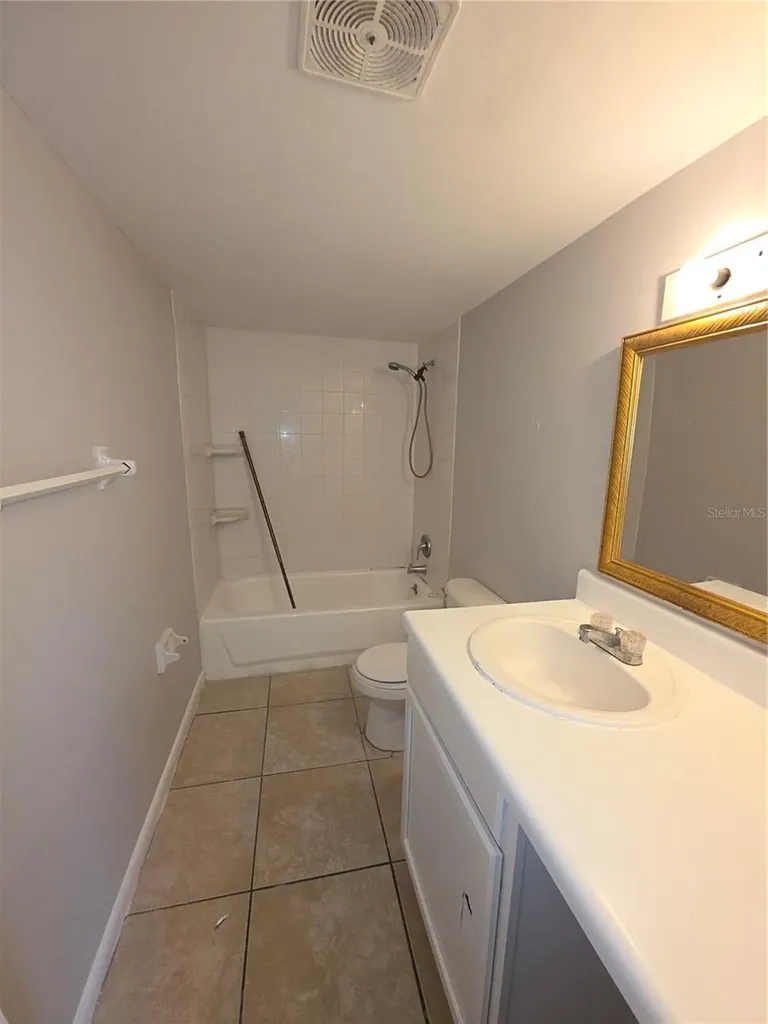 921 W Oak Ridge Road Orlando FL 32809