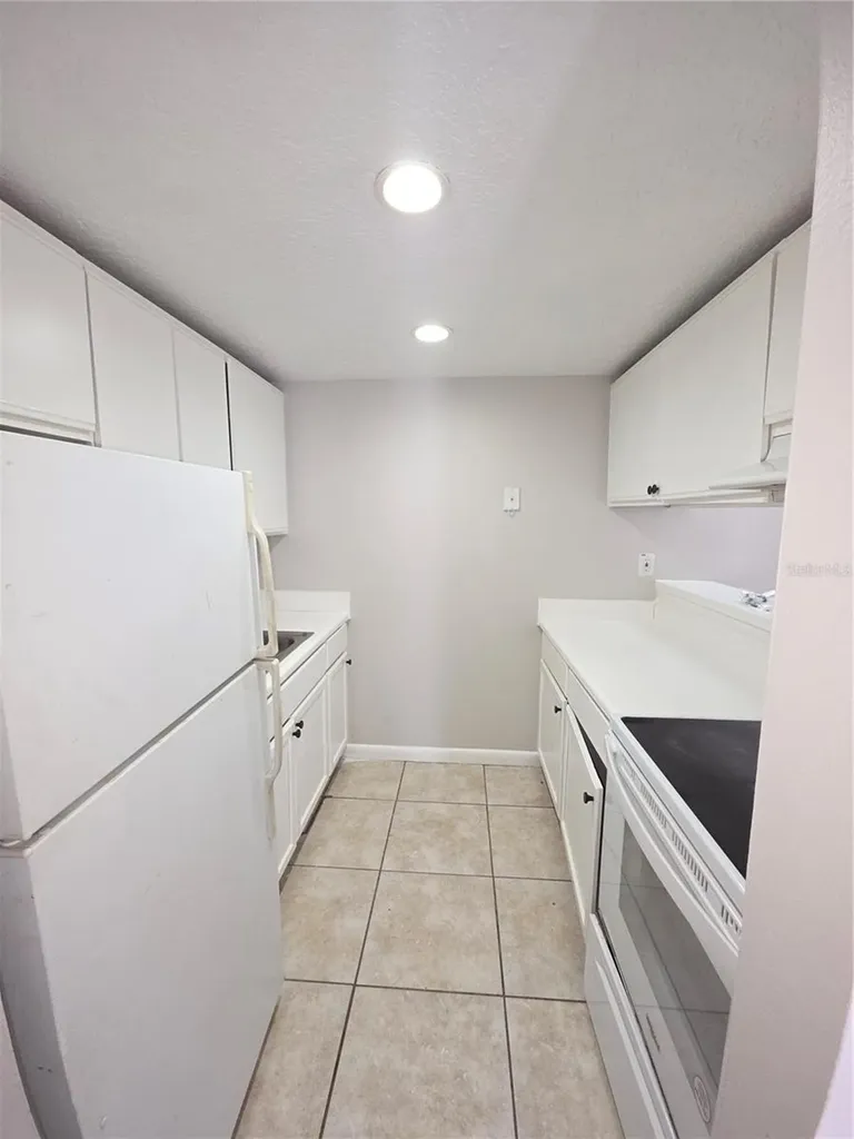 921 W Oak Ridge Road Orlando FL 32809