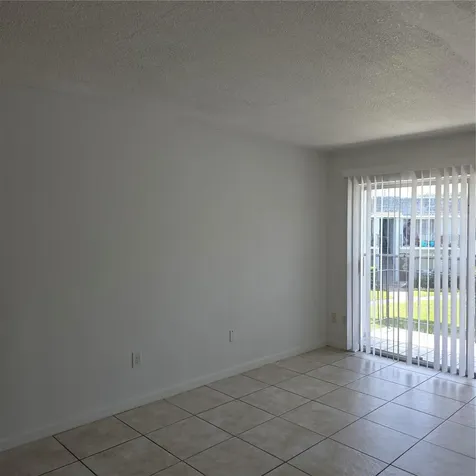 921 W Oak Ridge Road Orlando FL 32809