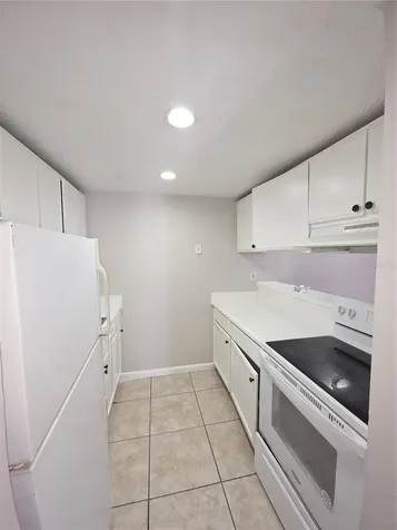 921 W Oak Ridge Road Orlando FL 32809