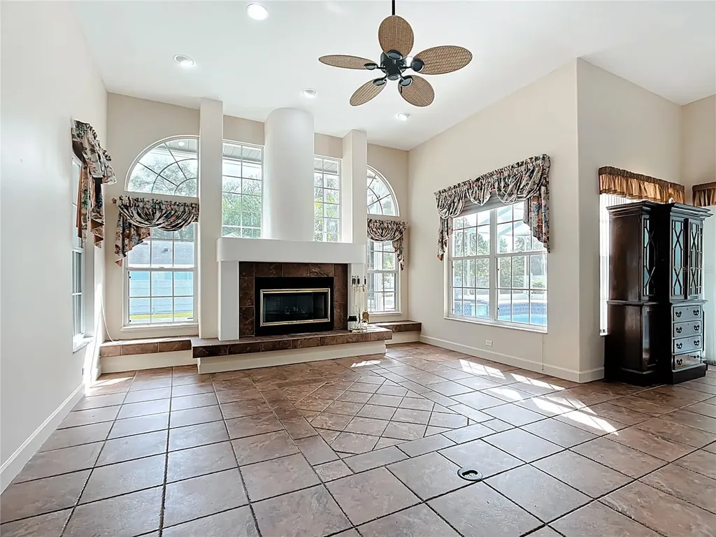 8715 Scandinavia Boulevard Lakeland FL 33809