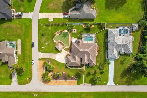 8715 Scandinavia Boulevard Lakeland FL 33809