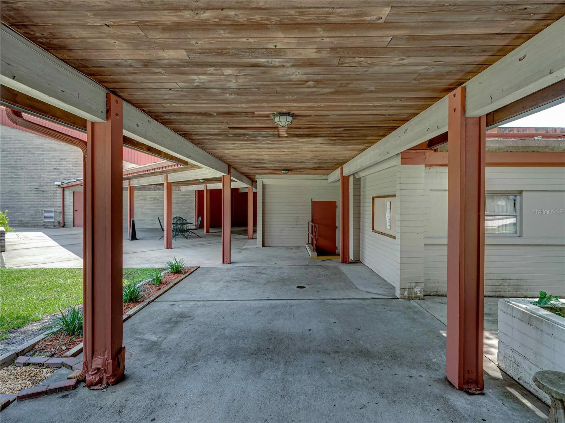 211 Easton Drive Lakeland FL 33803