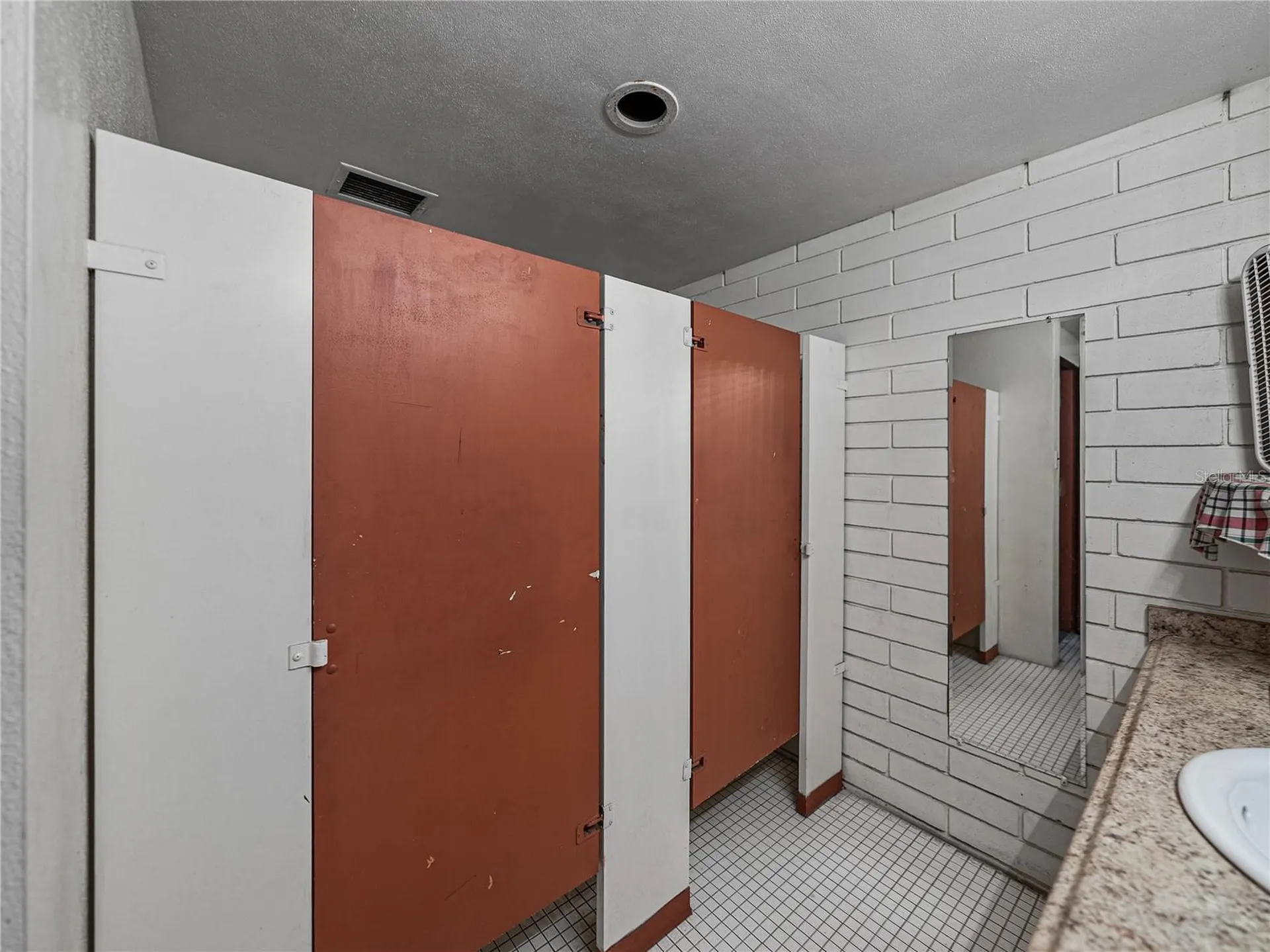 211 Easton Drive Lakeland FL 33803