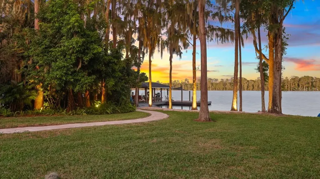4733 Chuluota Road Orlando FL 32820