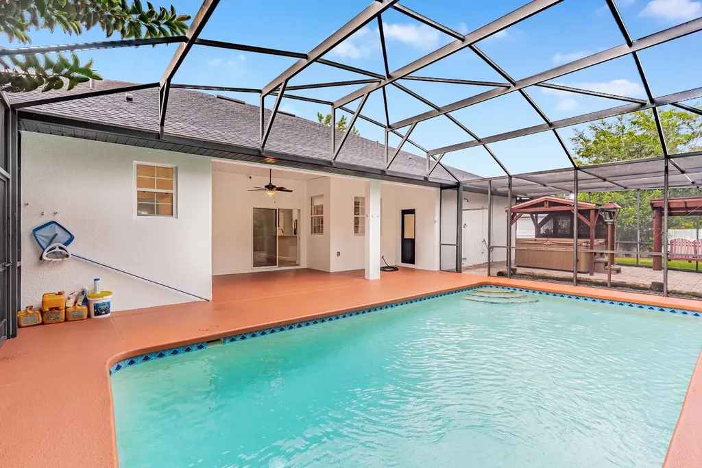 1670 Taylor Ridge Loop Kissimmee FL 34744