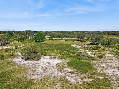 2253 W Shula Road Avon Park FL 33825