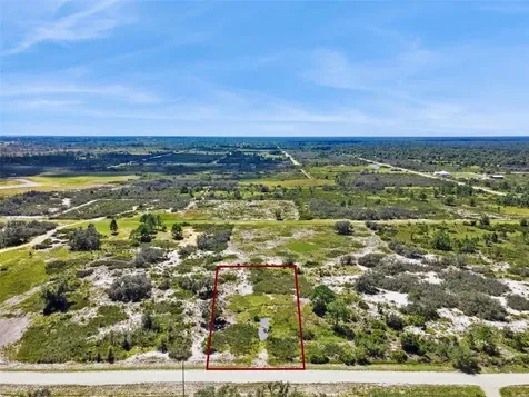 2253 W Shula Road Avon Park FL 33825