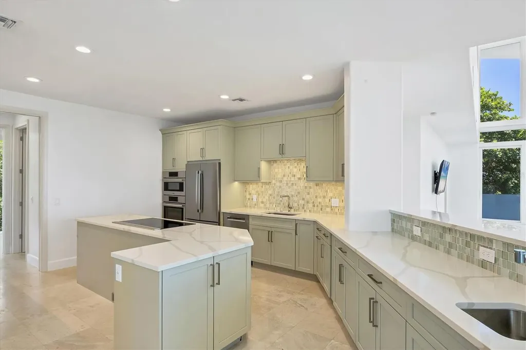 5801 Gulf Of Mexico Drive Longboat Key FL 34228