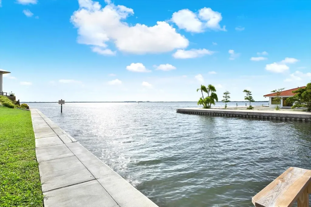 6500 Flotilla Drive Holmes Beach FL 34217