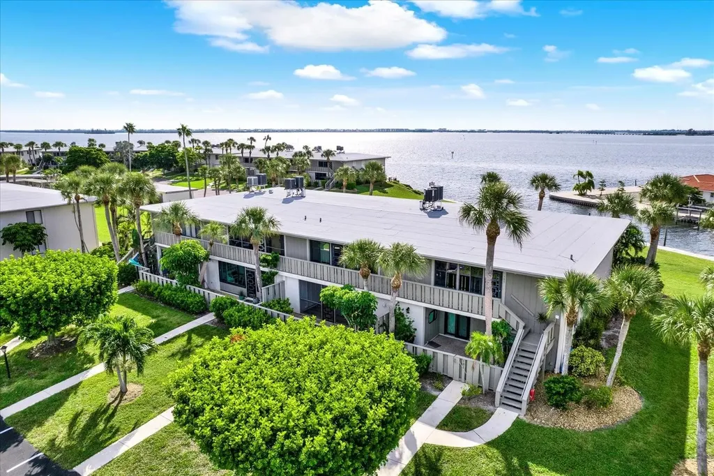 6500 Flotilla Drive Holmes Beach FL 34217