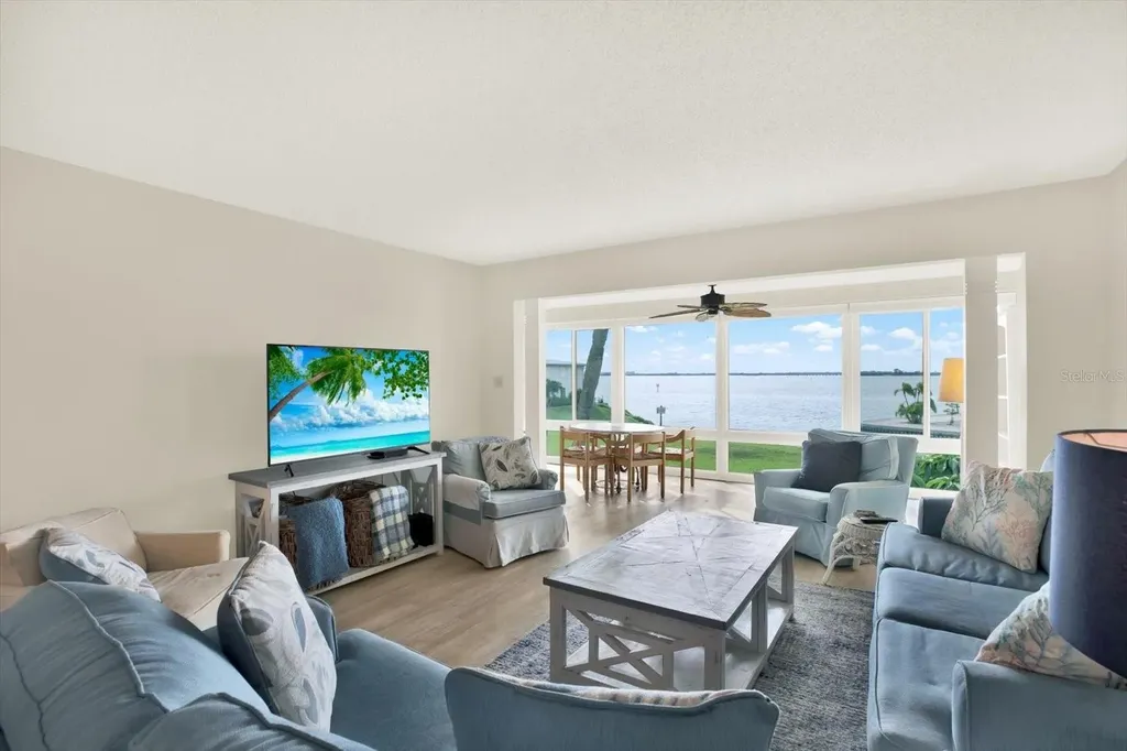 6500 Flotilla Drive Holmes Beach FL 34217