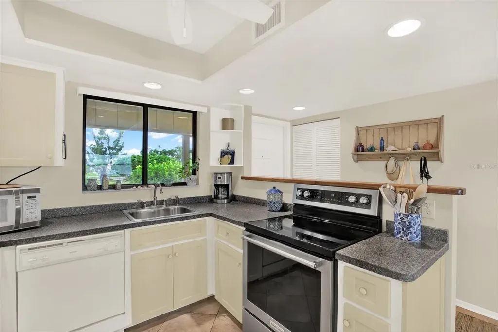 6500 Flotilla Drive Holmes Beach FL 34217