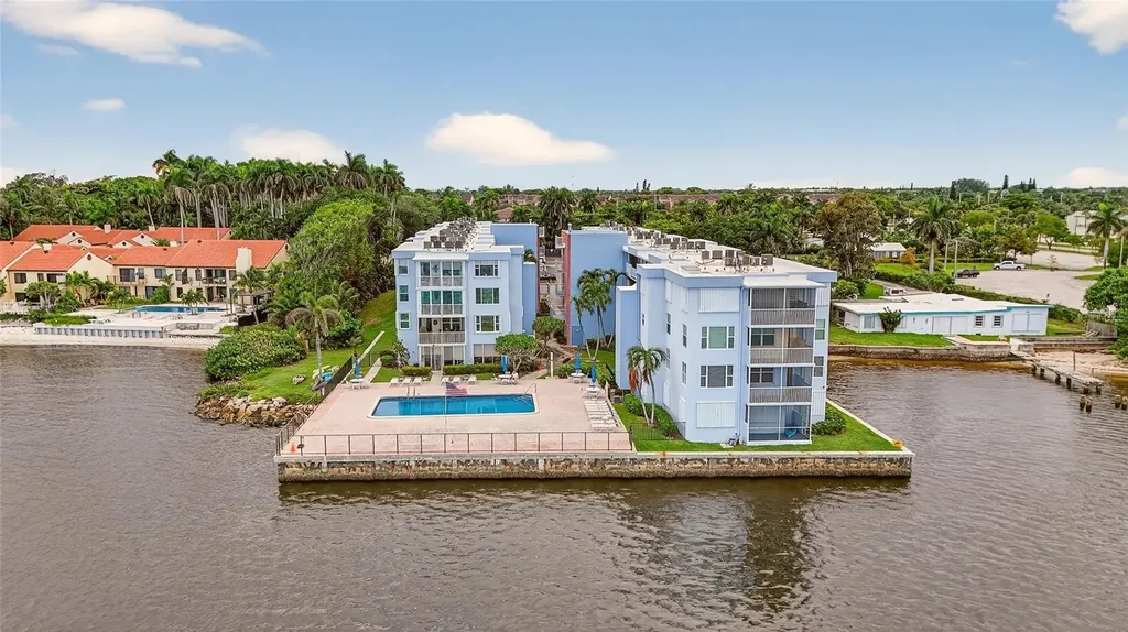 1820 New Palm Way Boynton Beach FL 33435