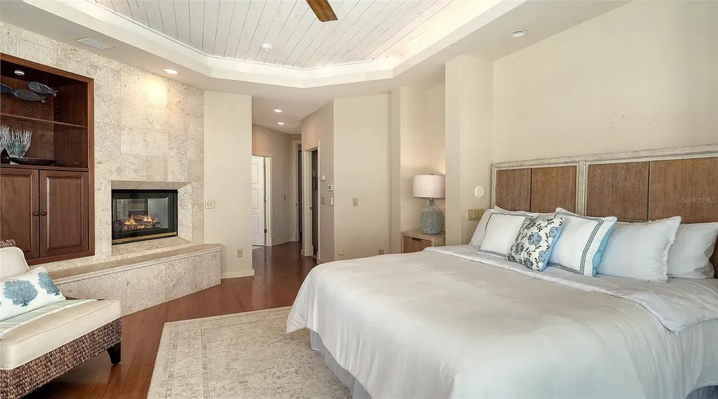 6477 Gulfside Road Longboat Key FL 34228