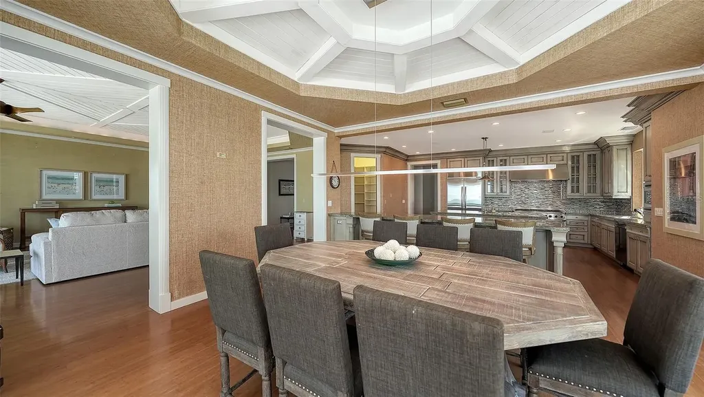 6477 Gulfside Road Longboat Key FL 34228