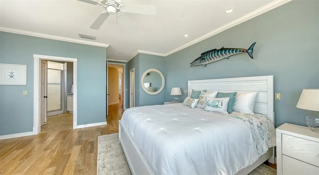 6477 Gulfside Road Longboat Key FL 34228