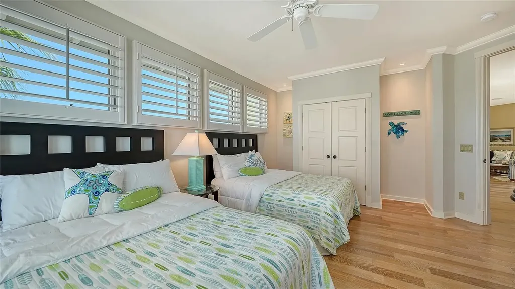 6477 Gulfside Road Longboat Key FL 34228