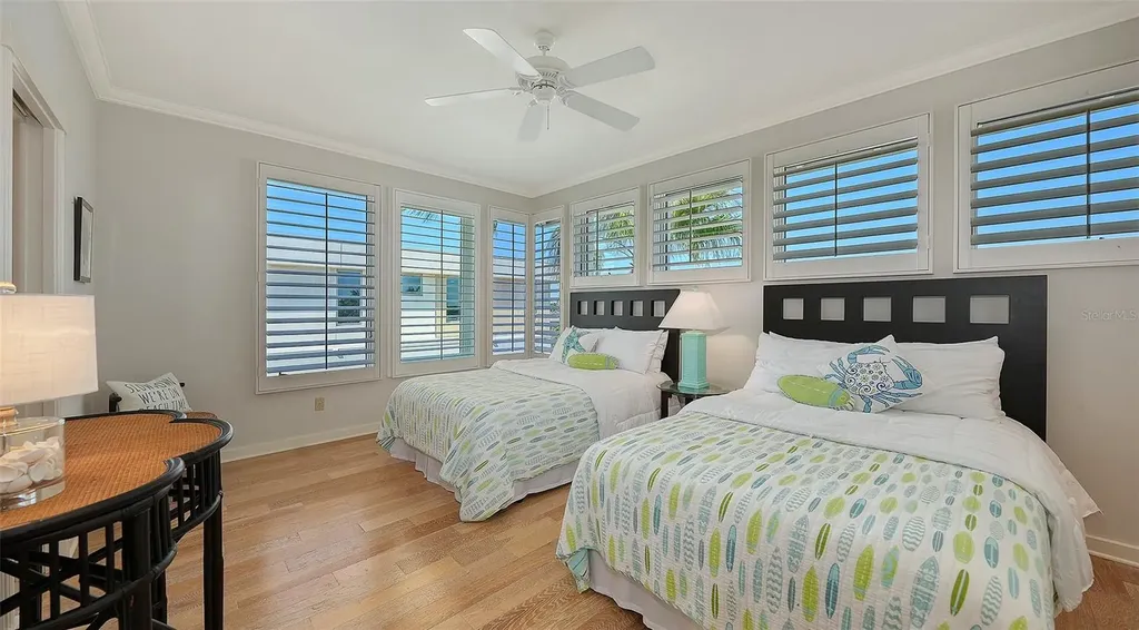6477 Gulfside Road Longboat Key FL 34228