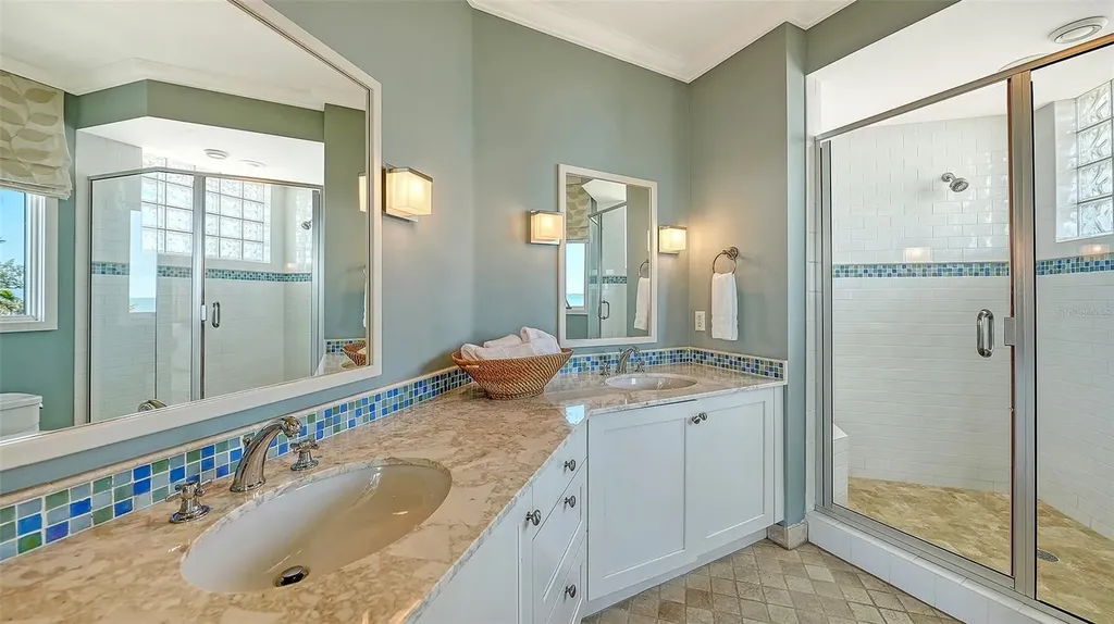 6477 Gulfside Road Longboat Key FL 34228