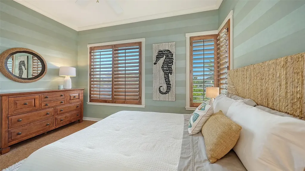 6477 Gulfside Road Longboat Key FL 34228