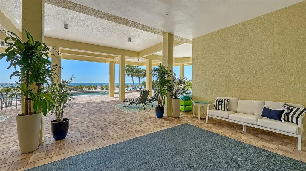 6477 Gulfside Road Longboat Key FL 34228