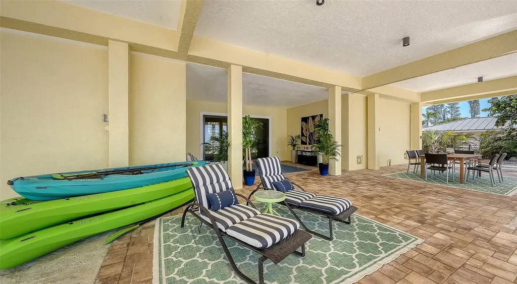 6477 Gulfside Road Longboat Key FL 34228