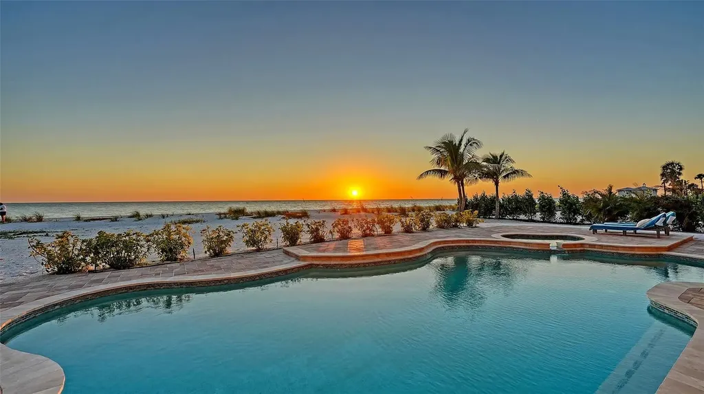 6477 Gulfside Road Longboat Key FL 34228