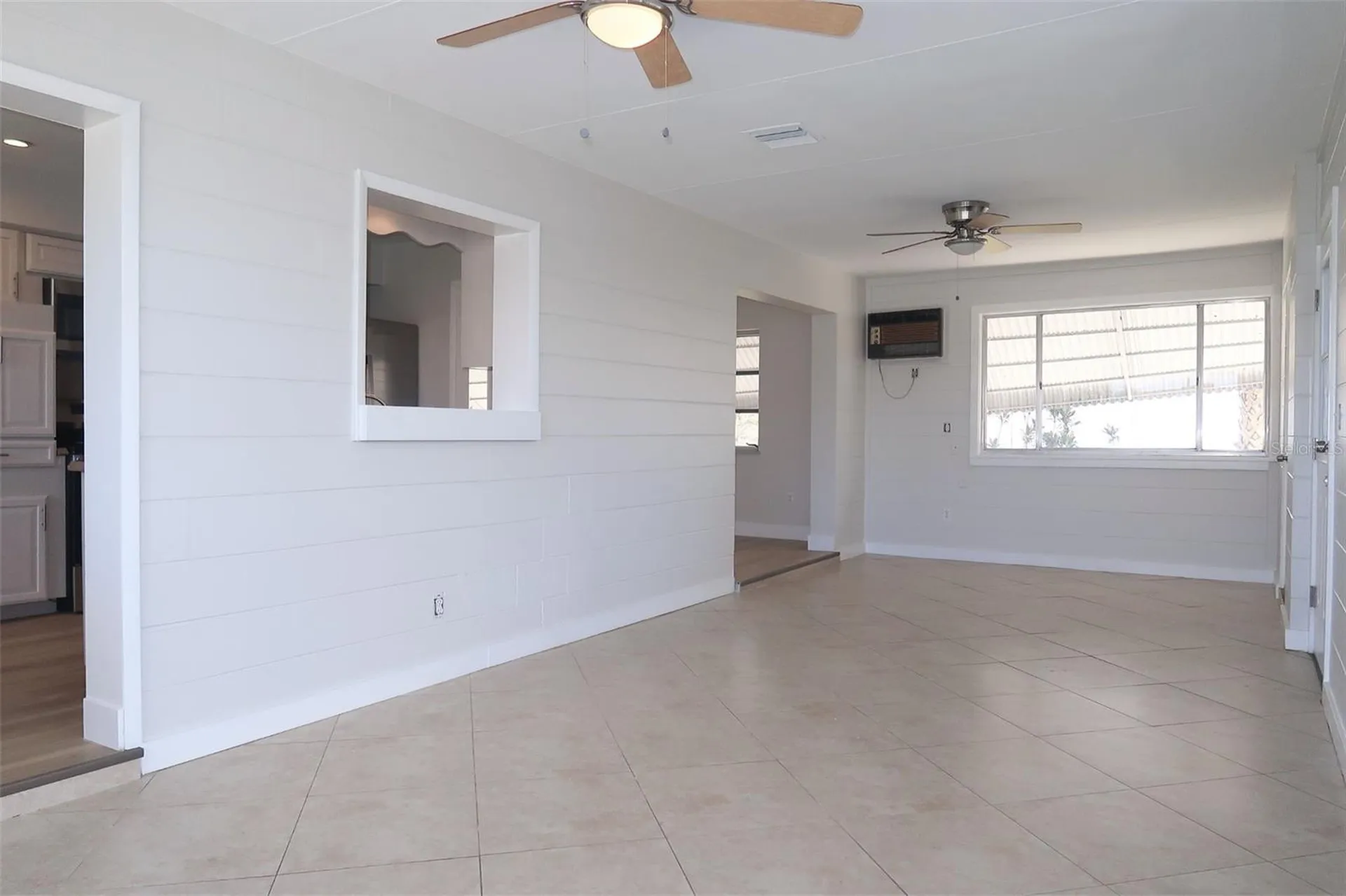 806 Oakmont Avenue Sun City Center FL 33573