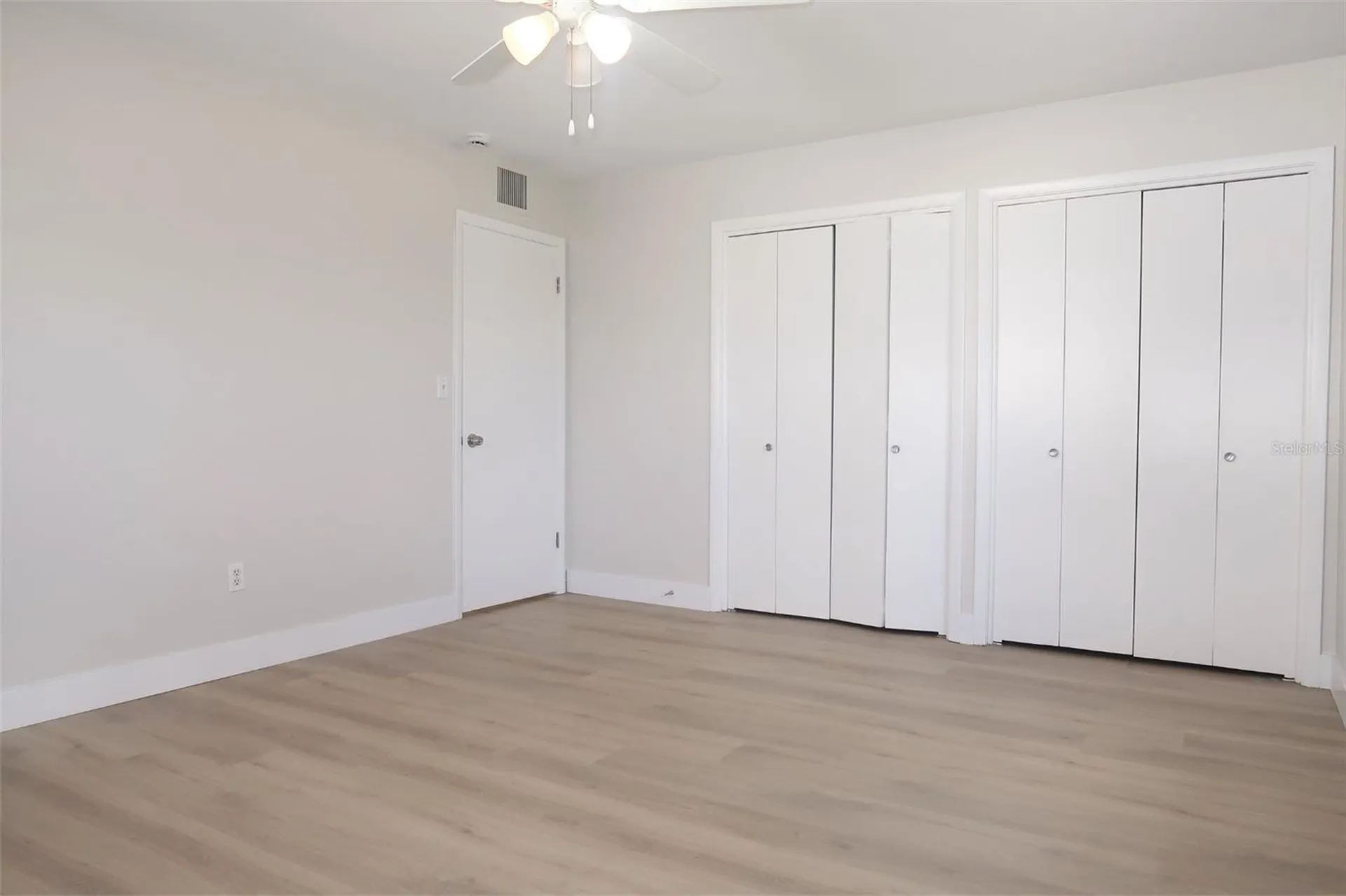 806 Oakmont Avenue Sun City Center FL 33573