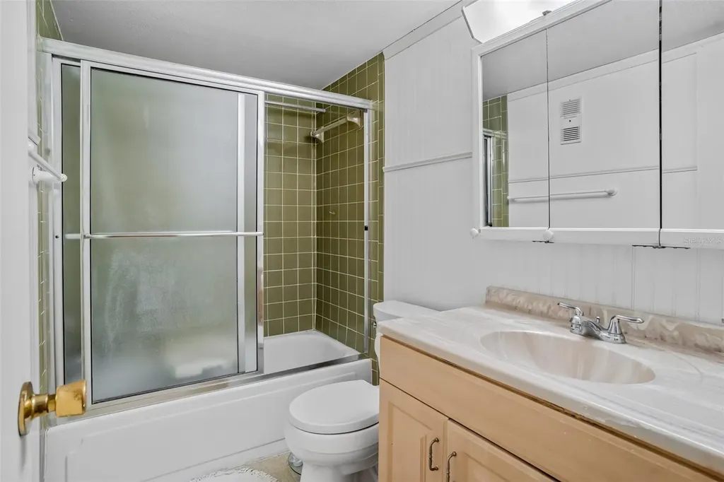 11485 Oakhurst Road Largo FL 33774
