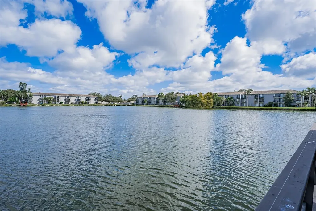 11485 Oakhurst Road Largo FL 33774