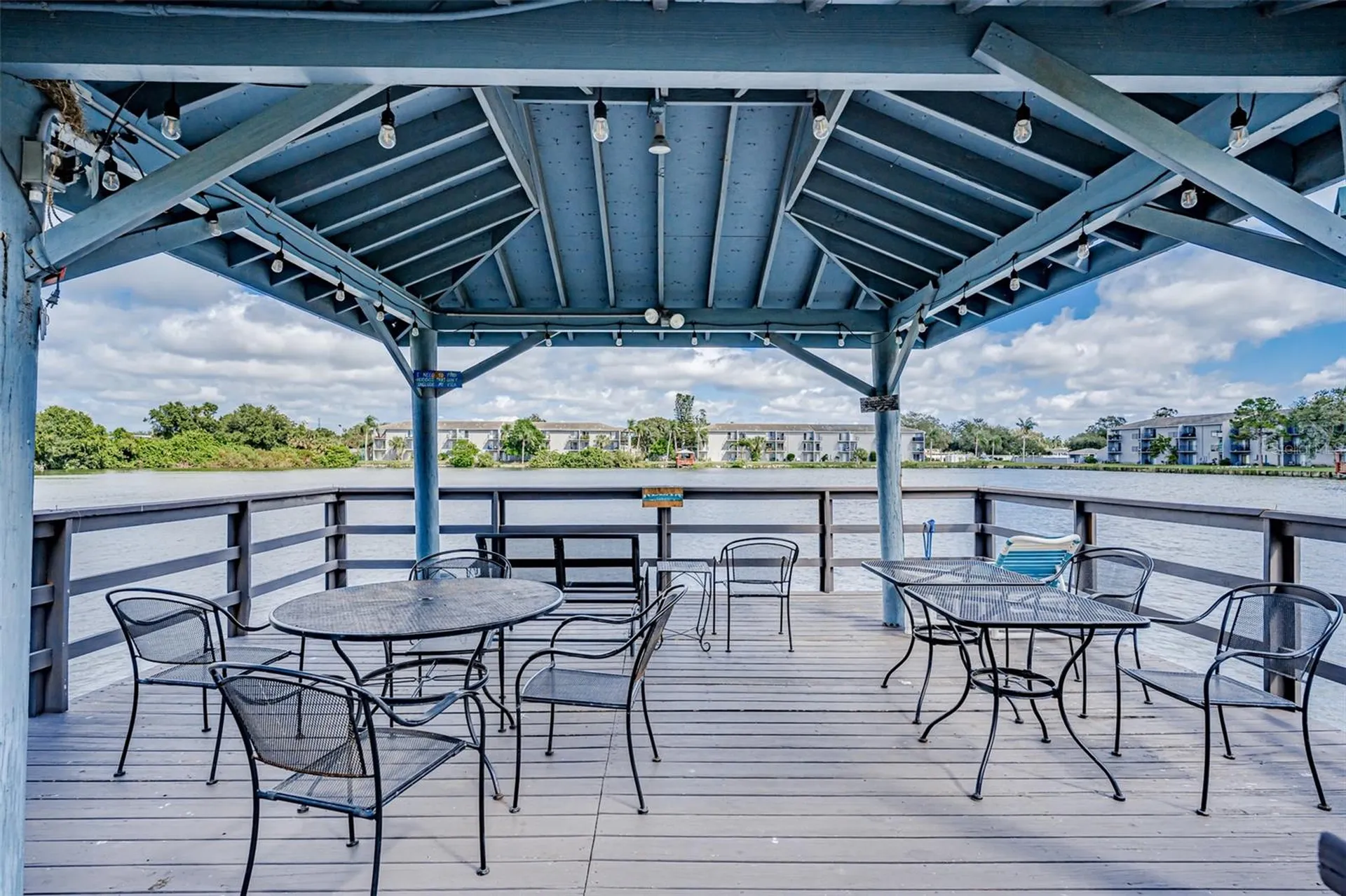 11485 Oakhurst Road Largo FL 33774