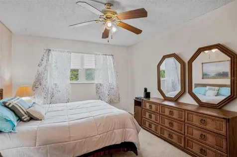 11485 Oakhurst Road Largo FL 33774