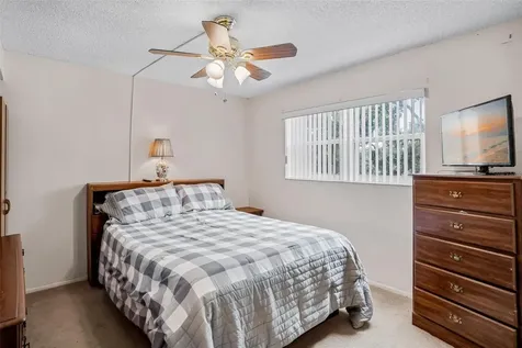 11485 Oakhurst Road Largo FL 33774