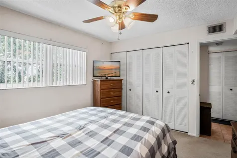 11485 Oakhurst Road Largo FL 33774