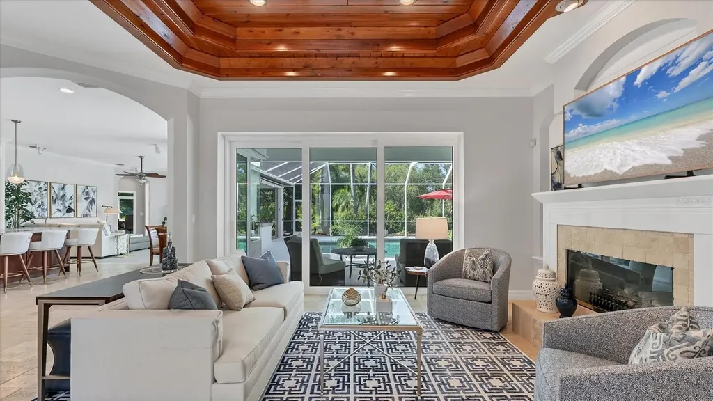 9979 Cherry Hills Avenue Circle Bradenton FL 34202