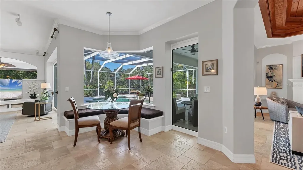 9979 Cherry Hills Avenue Circle Bradenton FL 34202