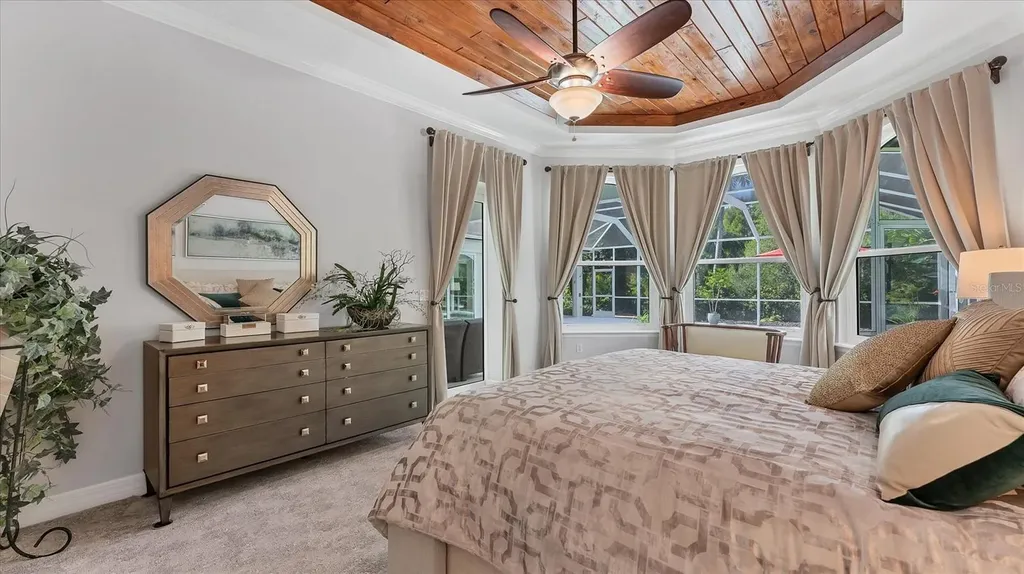 9979 Cherry Hills Avenue Circle Bradenton FL 34202