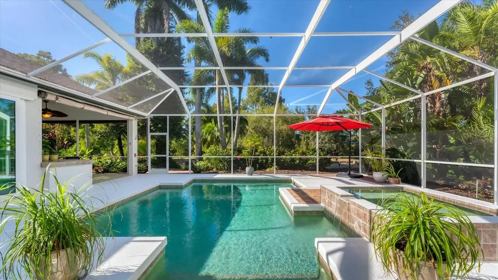 9979 Cherry Hills Avenue Circle Bradenton FL 34202