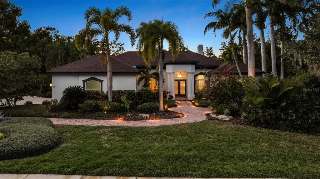 9979 Cherry Hills Avenue Circle Bradenton FL 34202