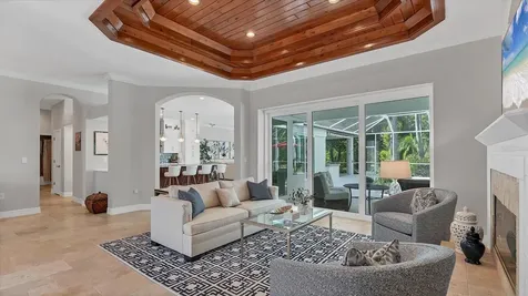 9979 Cherry Hills Avenue Circle Bradenton FL 34202