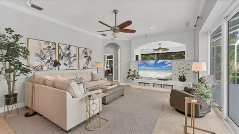 9979 Cherry Hills Avenue Circle Bradenton FL 34202