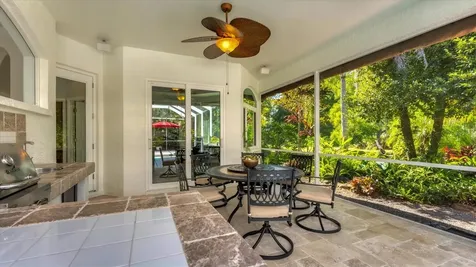 9979 Cherry Hills Avenue Circle Bradenton FL 34202
