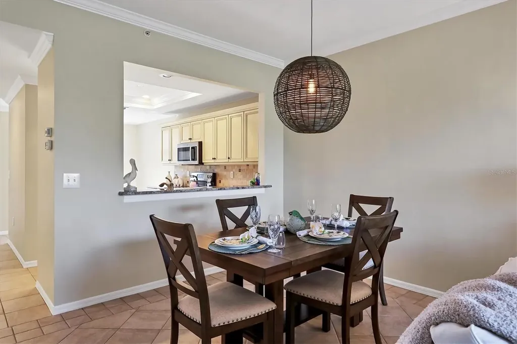 8735 Olde Hickory Avenue Sarasota FL 34238