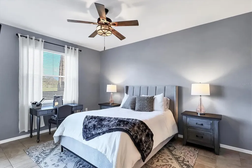 8735 Olde Hickory Avenue Sarasota FL 34238