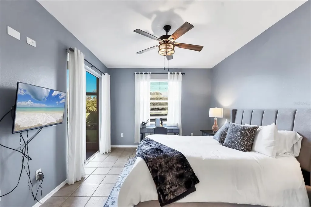 8735 Olde Hickory Avenue Sarasota FL 34238