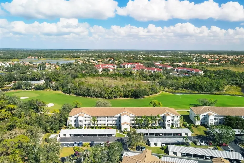 8735 Olde Hickory Avenue Sarasota FL 34238