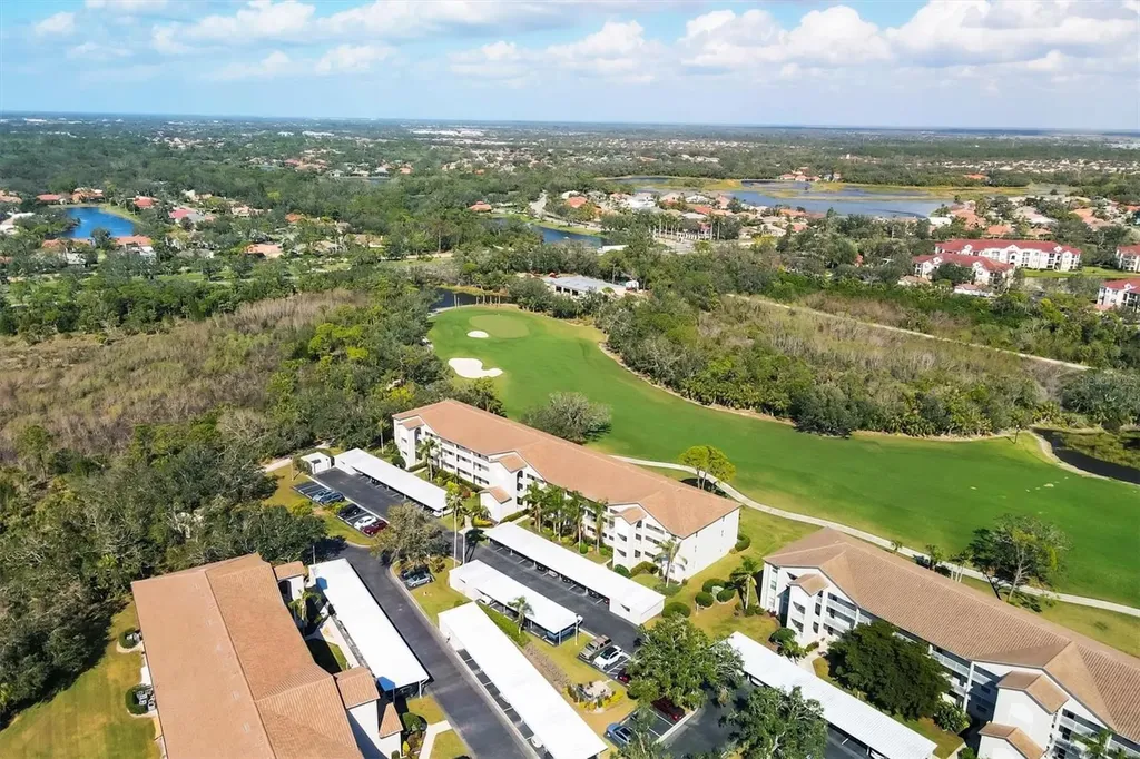 8735 Olde Hickory Avenue Sarasota FL 34238