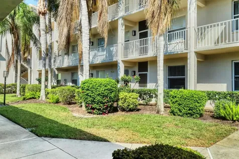 8735 Olde Hickory Avenue Sarasota FL 34238